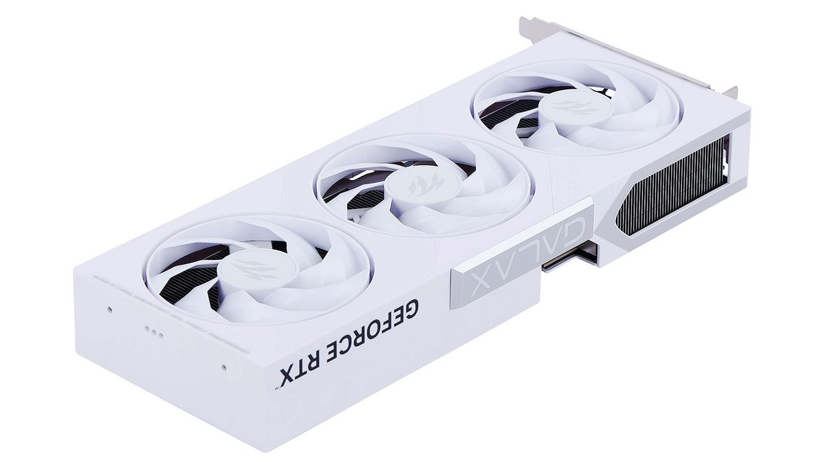 影驰 GeForce RTX 5050 圣刃 OC 图片 4