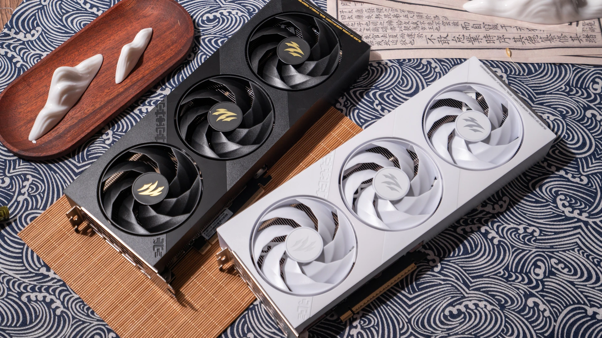 影驰 魔刃 RTX 5060 Ti